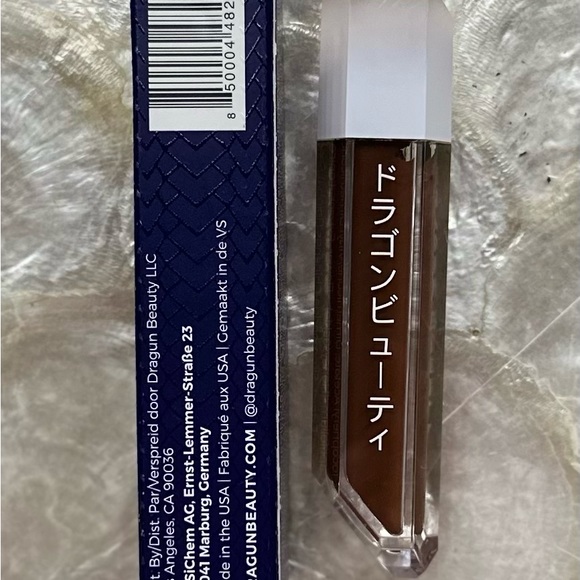 DRAGUN BEAUTY DRAGUNGLASS matte liquid lip color: Jinx 4.5ml Goth - Picture 3 of 5